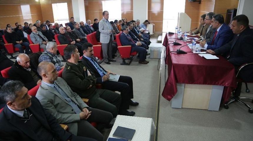 Develi&rsquo;de 2017 Yılının Son Muhtarlar Toplantısı Yapıldı