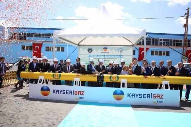 Başkan Çelik, Tomarza’da Doğal Gaz Temel Atma Törenine Katıldı