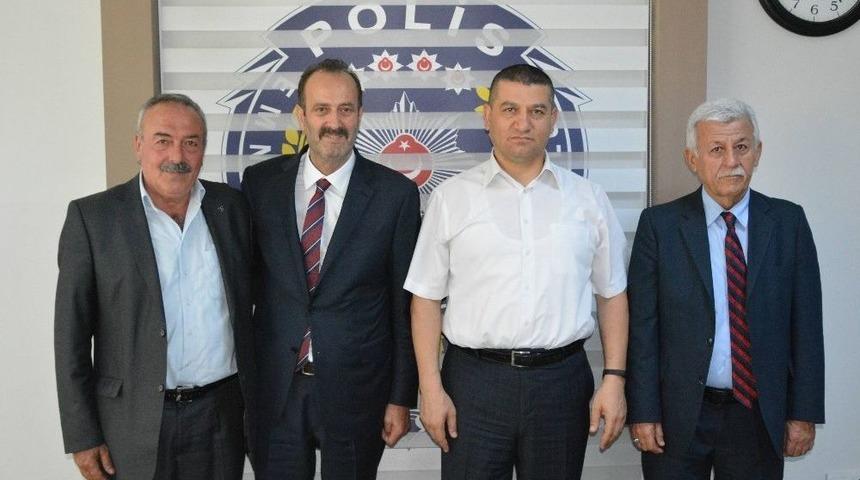 Mhp&rsquo;li Osmanağaoğlu&rsquo;ndan Tire Emniyet M&uuml;d&uuml;rl&uuml;ğ&uuml;&rsquo;ne Anlamlı Ziyaret