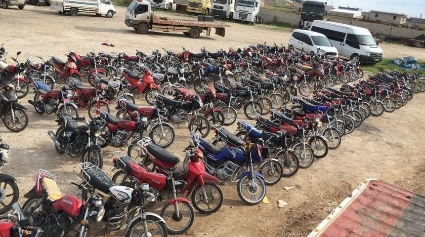 Polis Ekiplerinden Motosikletlere Sıkı Denetim