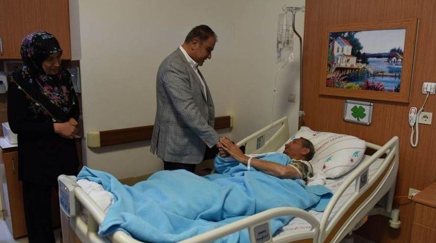 Vali Tekinarslan, Sağlık Personeli İle İftar Yaptı