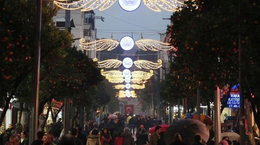 Yeni Yıl Heyecanı Aydın Caddelerinde
