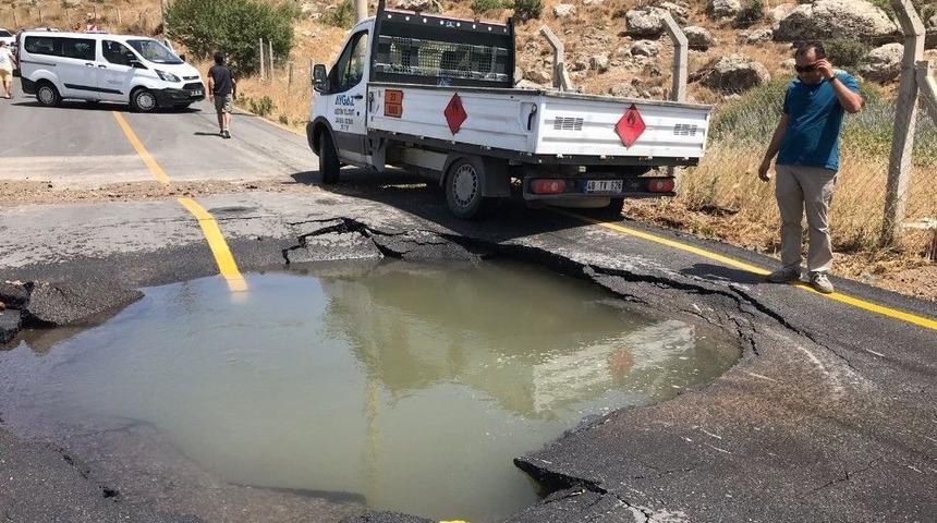 Bodrum&rsquo;da Su İsale Hattı Patladı