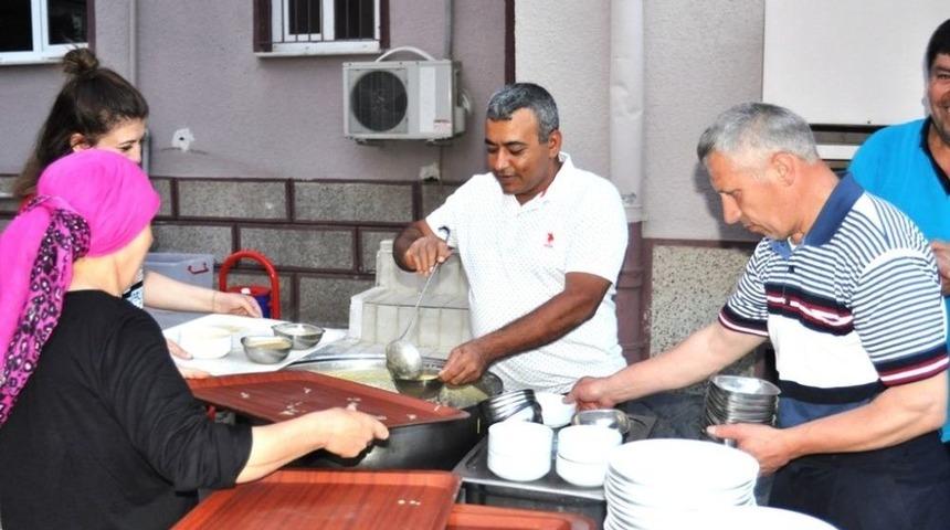 Sarıg&ouml;l Devlet Hastanesinde İftar Yemeği