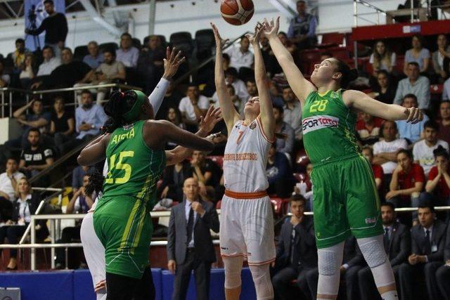 Çukurova Basketbol, Son Saniyede Güldü