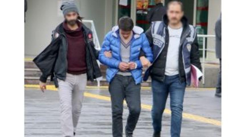 Uyuşturucu Satarken Su&ccedil;&uuml;st&uuml; Yakalanan Şahıs Tutuklandı