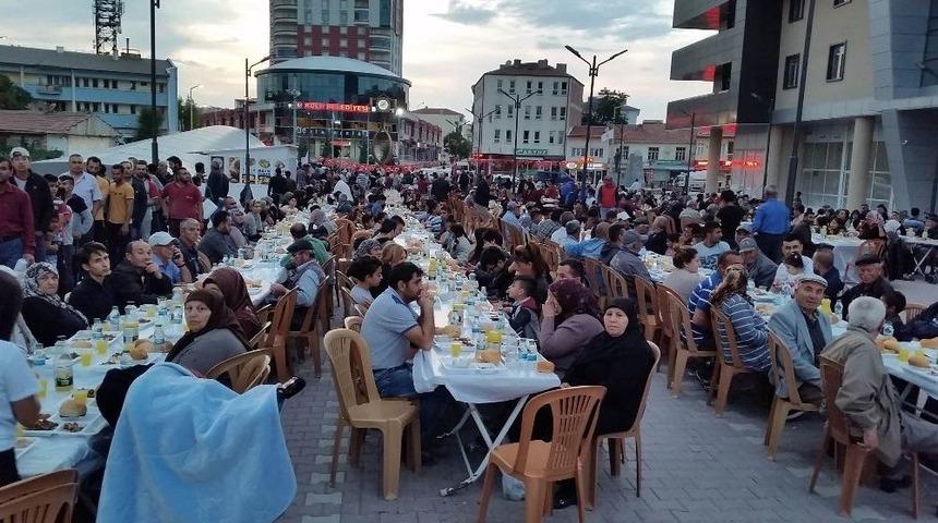 Kulu&rsquo;da Yardım Derneğinden İftar