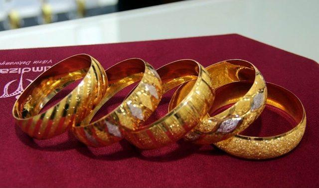 Altın, Euro Ve Doları Solladı 1