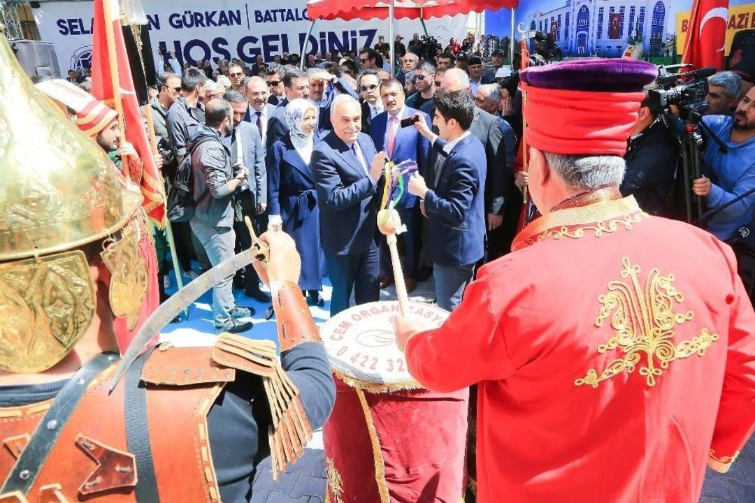 Tahtalı Hamam M&uuml;zesi Bakanların Katılımıyla A&ccedil;ıldı