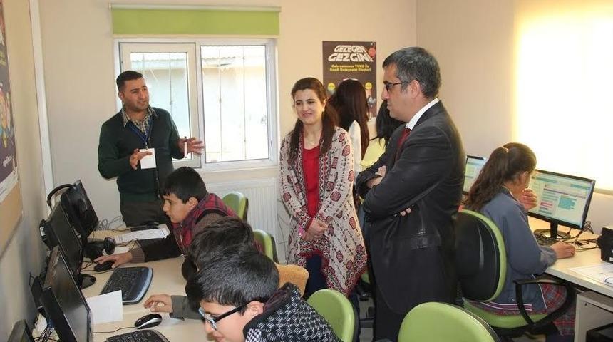 Başkan Vekili Y&uuml;cel&rsquo;den Tegv Muradiye &Ouml;ğrenim Birimine Ziyaret