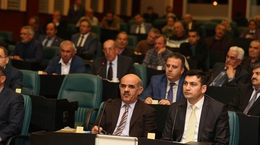 Vali Kam&ccedil;ı Muhtarlarla Buluşmaya Devam Ediyor