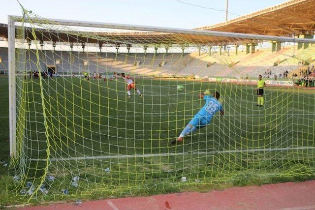 Büyükşehir Namağlup Bal Ligine Çıktı