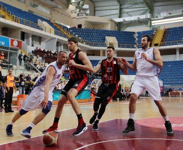 Tahincioğlu Basketbol Süper Ligi: Trabzonspor: 73 - Eskişehir Basket: 86