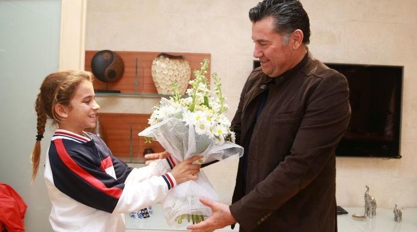 Şampiyonlardan Başkan Kocadon’a Ziyaret