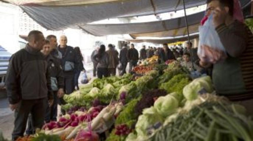 Semt Pazarlarında Zabıta Denetimi S&uuml;r&uuml;yor