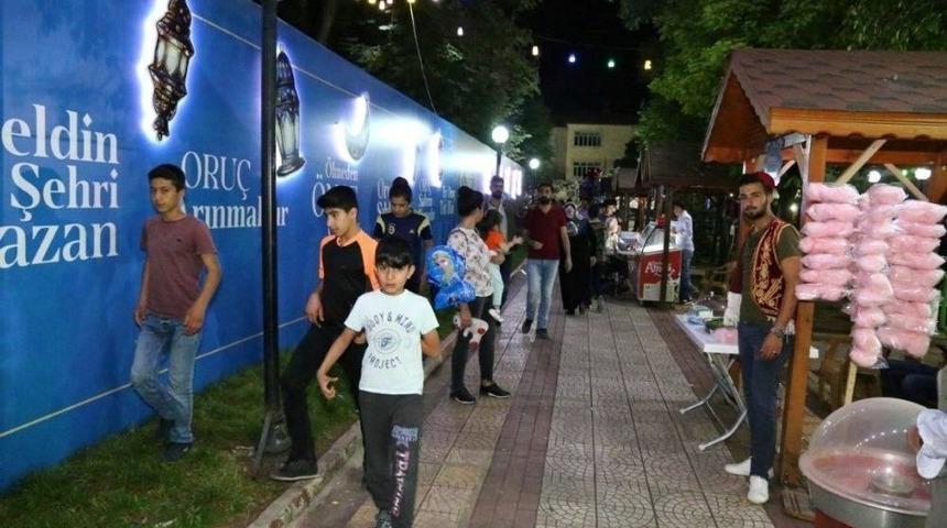 &lsquo;ramazanlar Sokağı&rsquo; B&uuml;y&uuml;k İlgi G&ouml;r&uuml;yor