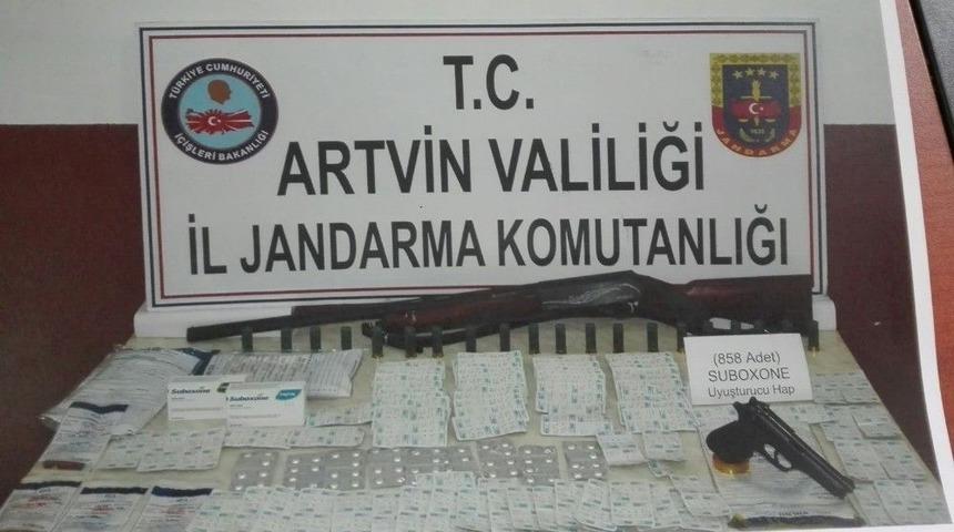 Artvin&rsquo;deki Uyuşturucu Operasyonunda 16 Kişi Tutuklandı