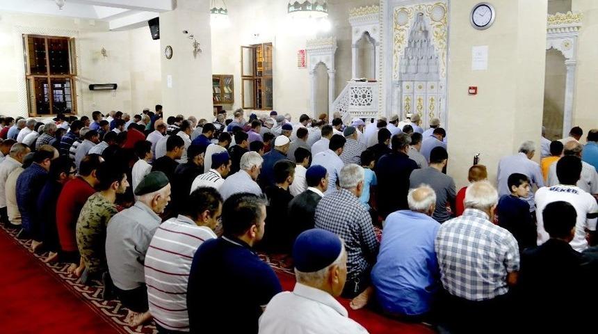 Şehitkamil’de Enderun Usulü Teravih Geleneğini Yaşatılıyor