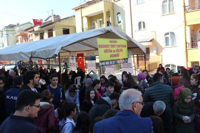 Isparta’da ’milli Birlik Ve Beraberliğimizin Önemi’ Adlı Konferans Verildi