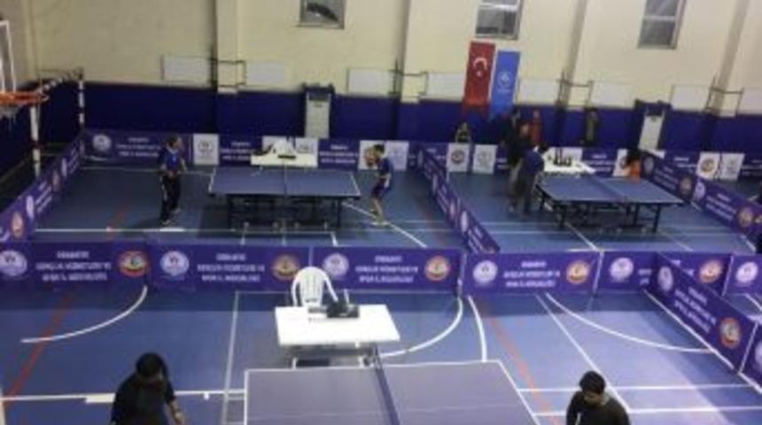 Osmaniye&rsquo;de Masa Tenisi Turnuvası