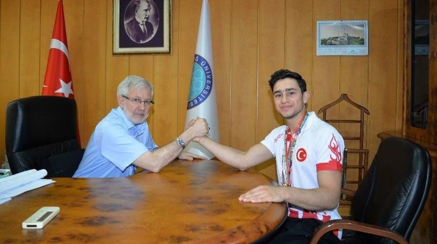 Tıp&ccedil;ı Said, Avrupa&rsquo;nın Bileğini B&uuml;kt&uuml;