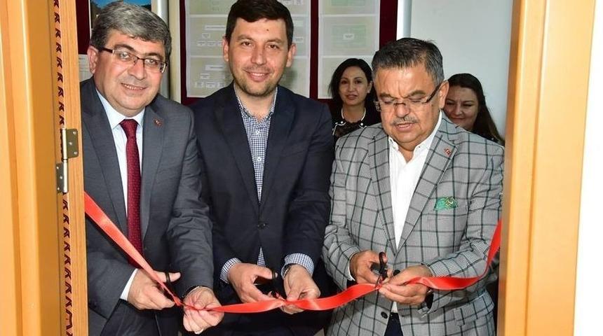 Başkan Can, Yenilenen &Ouml;ğretmenler Odasının A&ccedil;ılışına Katıldı