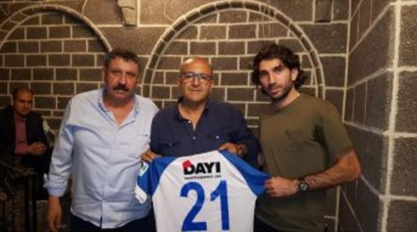 Burhan Eşer&rsquo;den Abdurrahman Yakut&rsquo;a Forma