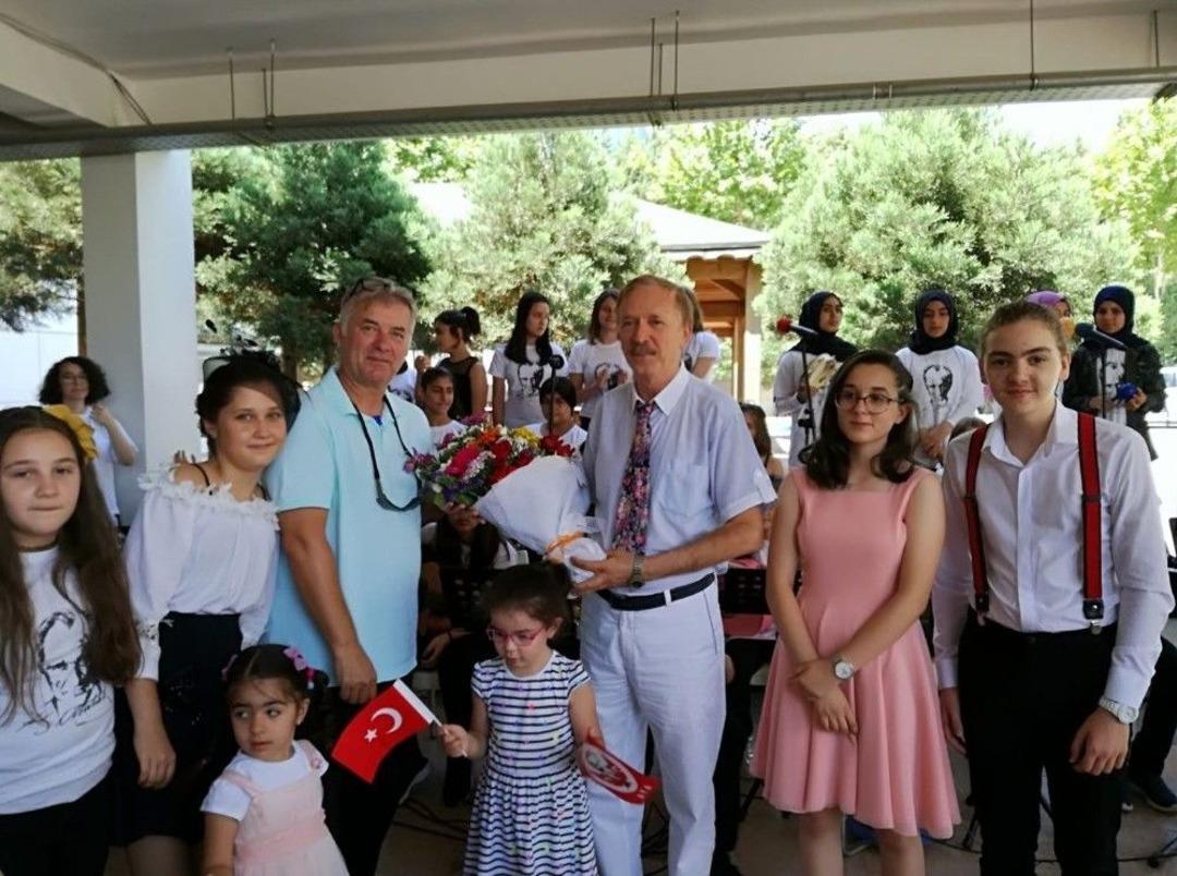 Konservatuardan &Ouml;ğrencilere Moral Konseri