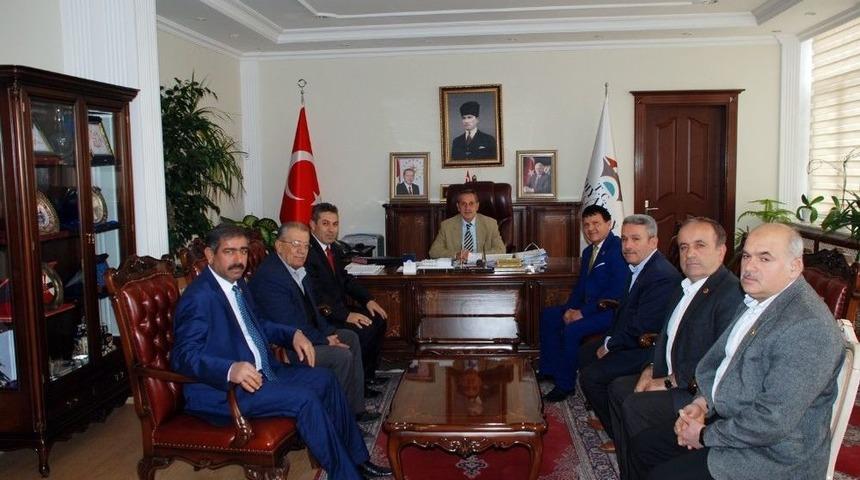 Vali Kalkancı Mahalle Muhtarlarıyla Bir Araya Geldi