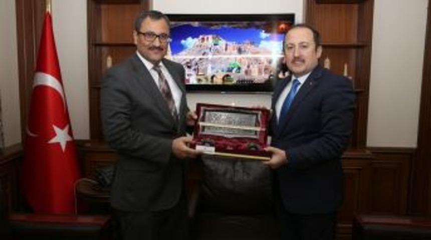 Giresun Valisi Harun Sarıfakıoğulları Vali Pehlivan&rsquo;ı Ziyaret Etti