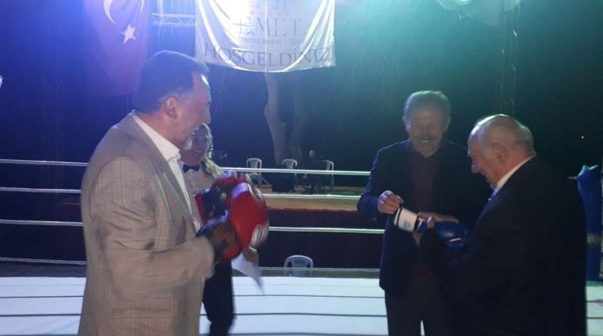 Milletvekili Mustafa Ş&uuml;kr&uuml; Nazlı: Son Yıllarda K&uuml;tahyamızda Spor Alanında &Ouml;nemli Yatırımlar Yapıldı