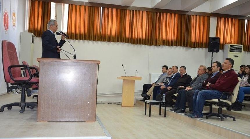 Sosyal Bilimler Myo&rsquo;da Sevgi Konulu Panel D&uuml;zenlendi