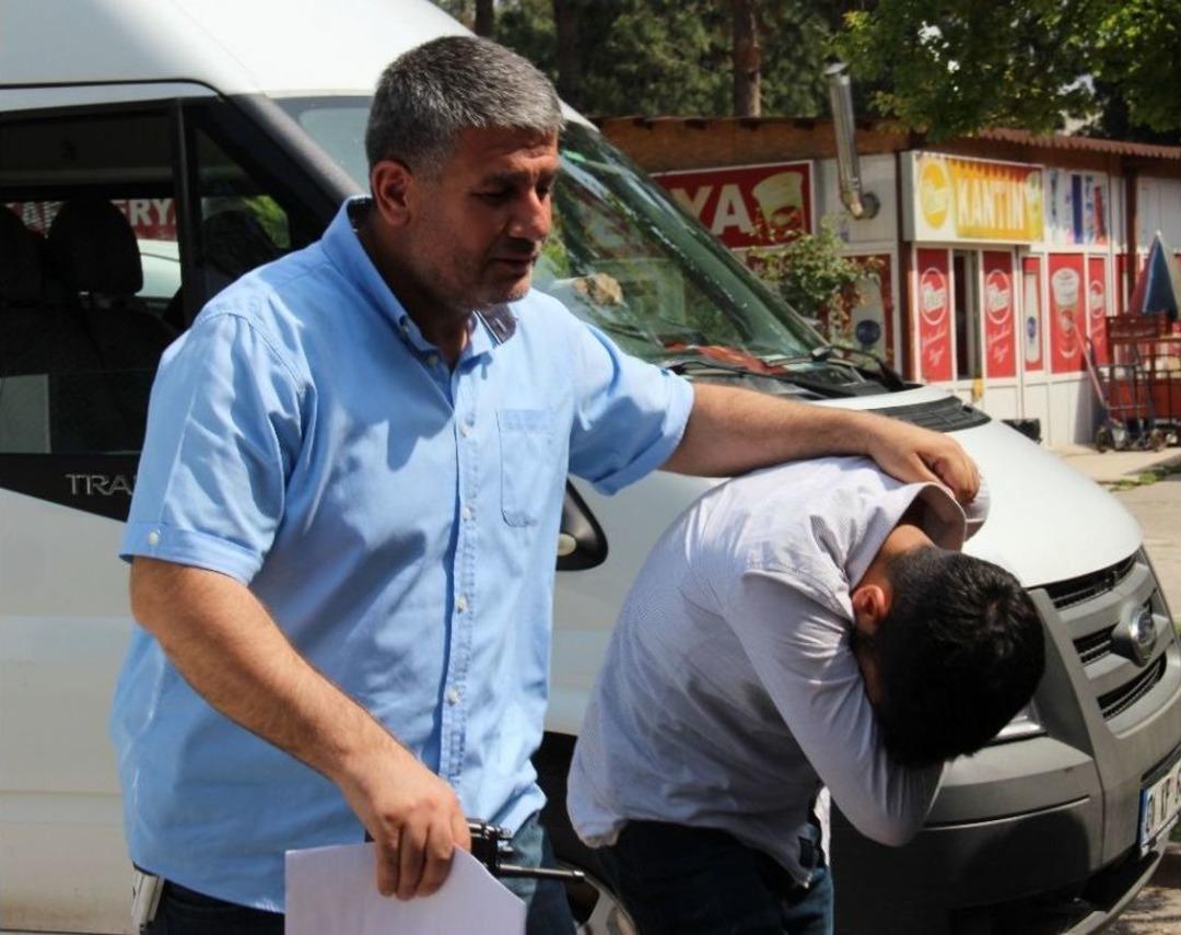 Şişe Atma Meselesi Y&uuml;z&uuml;nden Yanlış Kişiyi &Ouml;ld&uuml;rd&uuml;