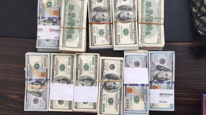 Fet&ouml;&rsquo;c&uuml;n&uuml;n Evinde 90 Bin Dolar Para &Ccedil;ıktı