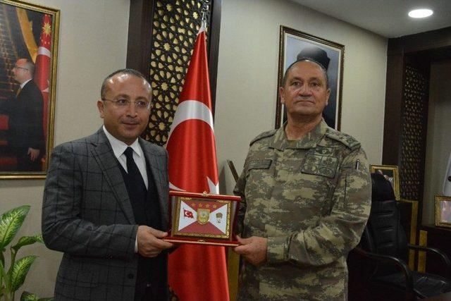 Korgeneral Temel Siirt’te