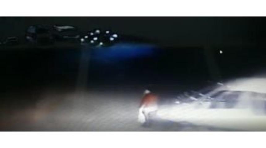 Minib&uuml;s&uuml;n &Ccedil;arptığı Vatandaş Ağır Yaralandı