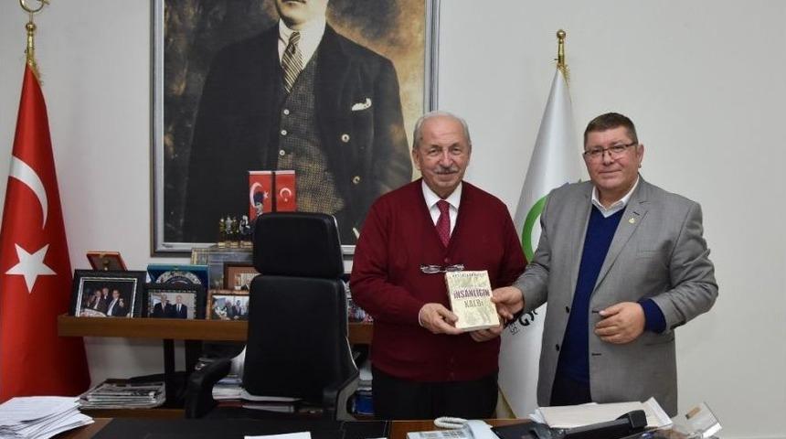 Başkan Albayrak, Yazar Haşim Korkmaz&rsquo;ı Ağırladı