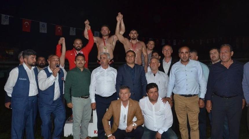 Demre&rsquo;de Başpehlivan Balaban Oldu