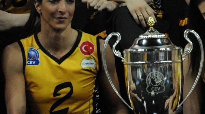 Vakıfbank&rsquo;tan Kaptan G&ouml;zde Kırdar&rsquo;a Duygusal Mesaj: