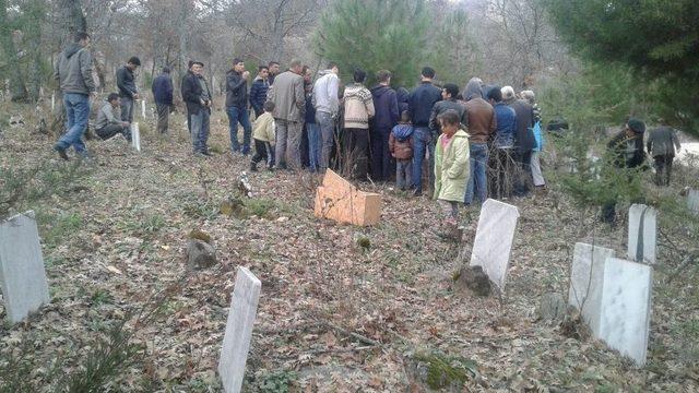 Alevler İ&ccedil;inde Kalan Bebek Hayatını Kaybetti 2