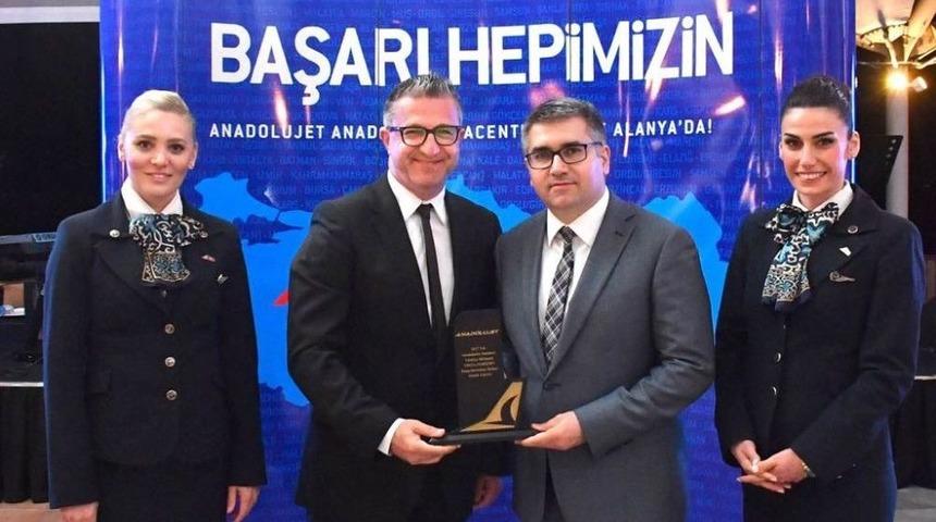 Anadolujet, 2017 Yılının En Başarılı Acentelerini &Ouml;d&uuml;llendirdi