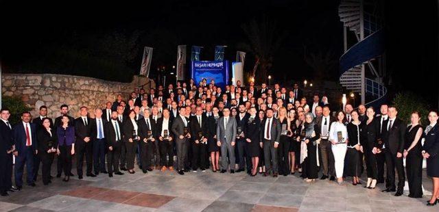 Anadolujet, 2017 Yılının En Başarılı Acentelerini Ödüllendirdi