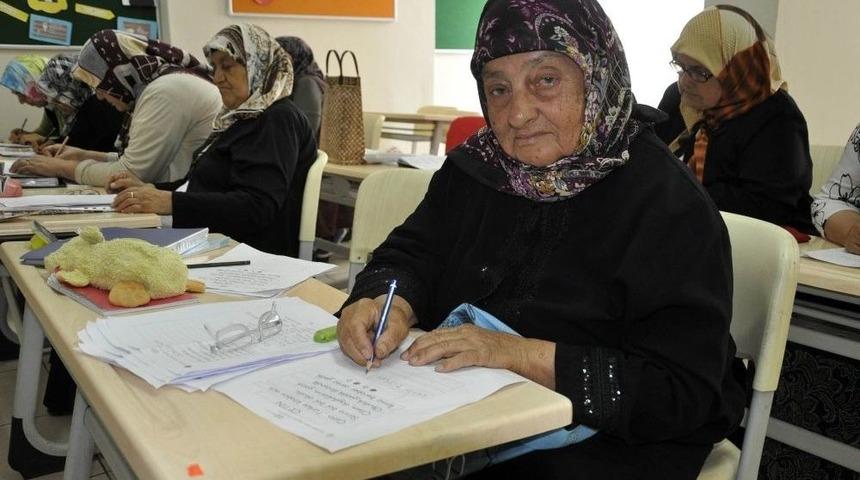 Şeng&uuml;l Nine &Ccedil;ocukluk Hayalini Ger&ccedil;ekleştirdi