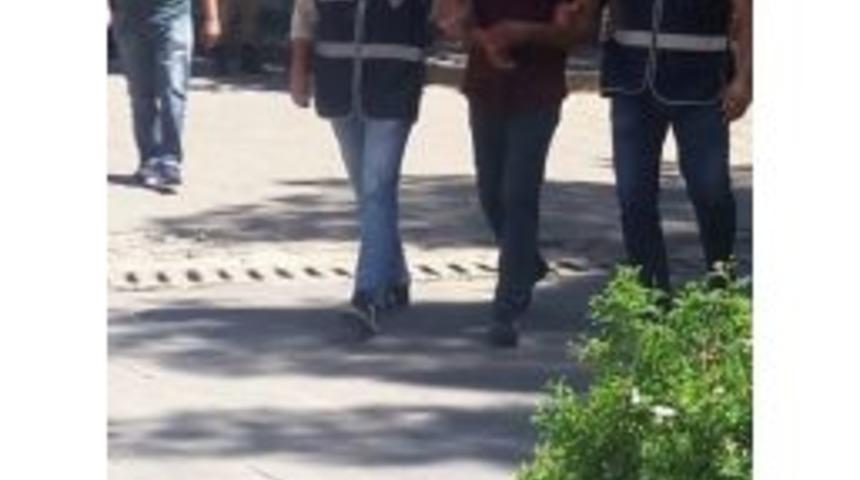 Siverek&rsquo;te Dolandırıcılık &Ccedil;etesinin Elebaşı Yakalandı