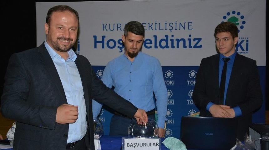 Erbaa&rsquo;da İnşa Edilen 224 Toki Konutu Sahiplerini Buldu