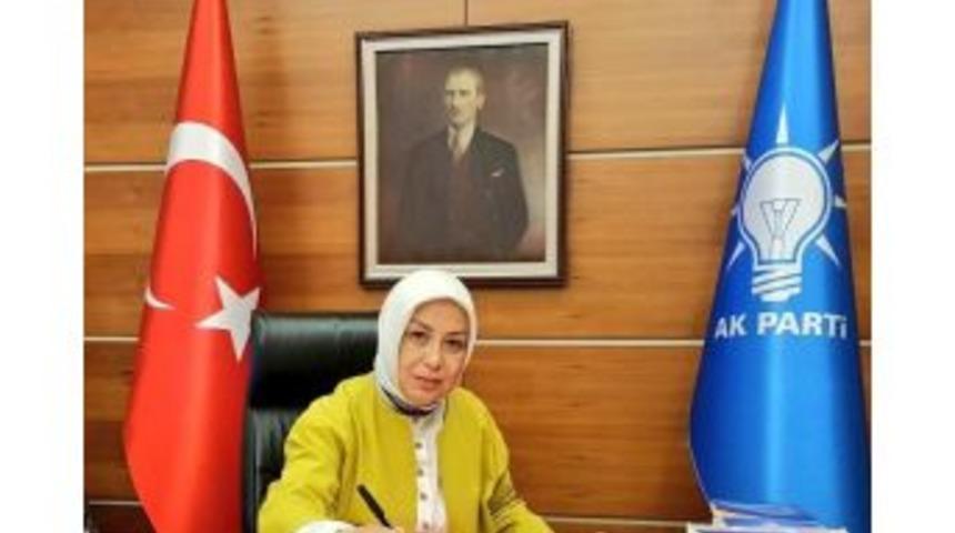 Ak Parti Genel Başkan Yardımcısı &Ouml;znur &Ccedil;alık: