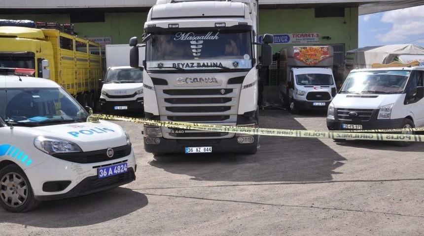 Sebze Halinde Kavga: 1 Ölü, 7 Yaralı