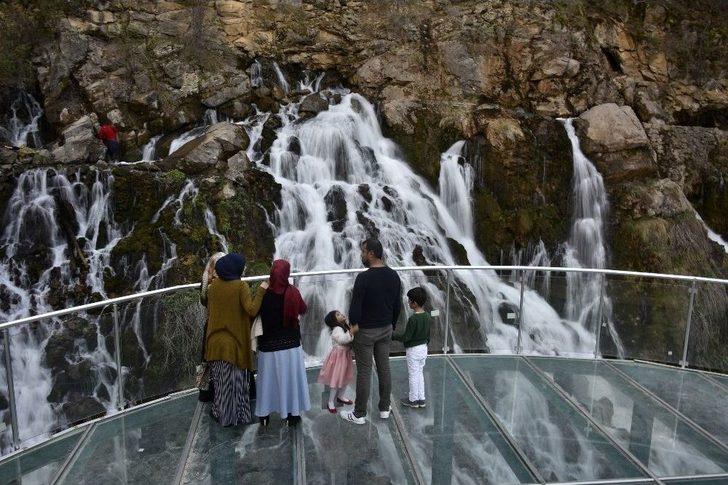 Tomara Şelalesi Ziyaretçilerini Bekliyor G2