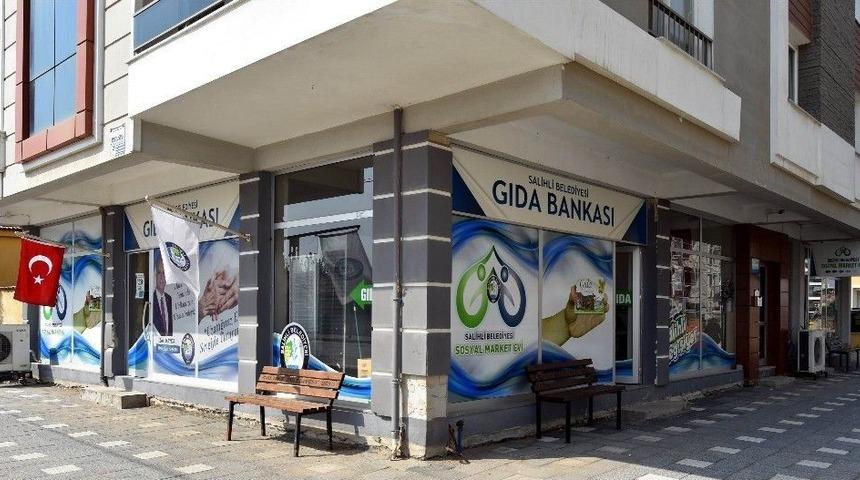 Paranın Ge&ccedil;mediği Gıda Bankası Y&uuml;z G&uuml;ld&uuml;r&uuml;yor