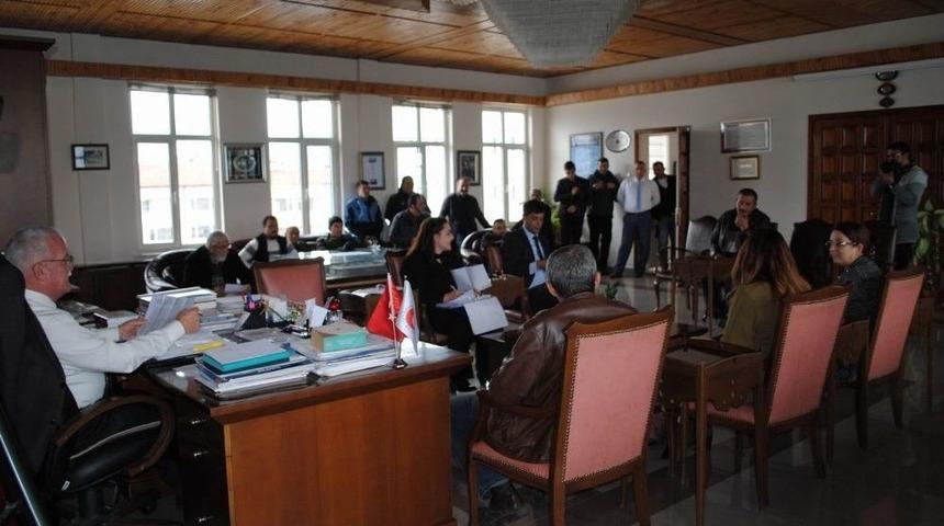 Eğirdir&rsquo;de 12 İşyeri A&ccedil;ık Arttırmayla Kiralandı